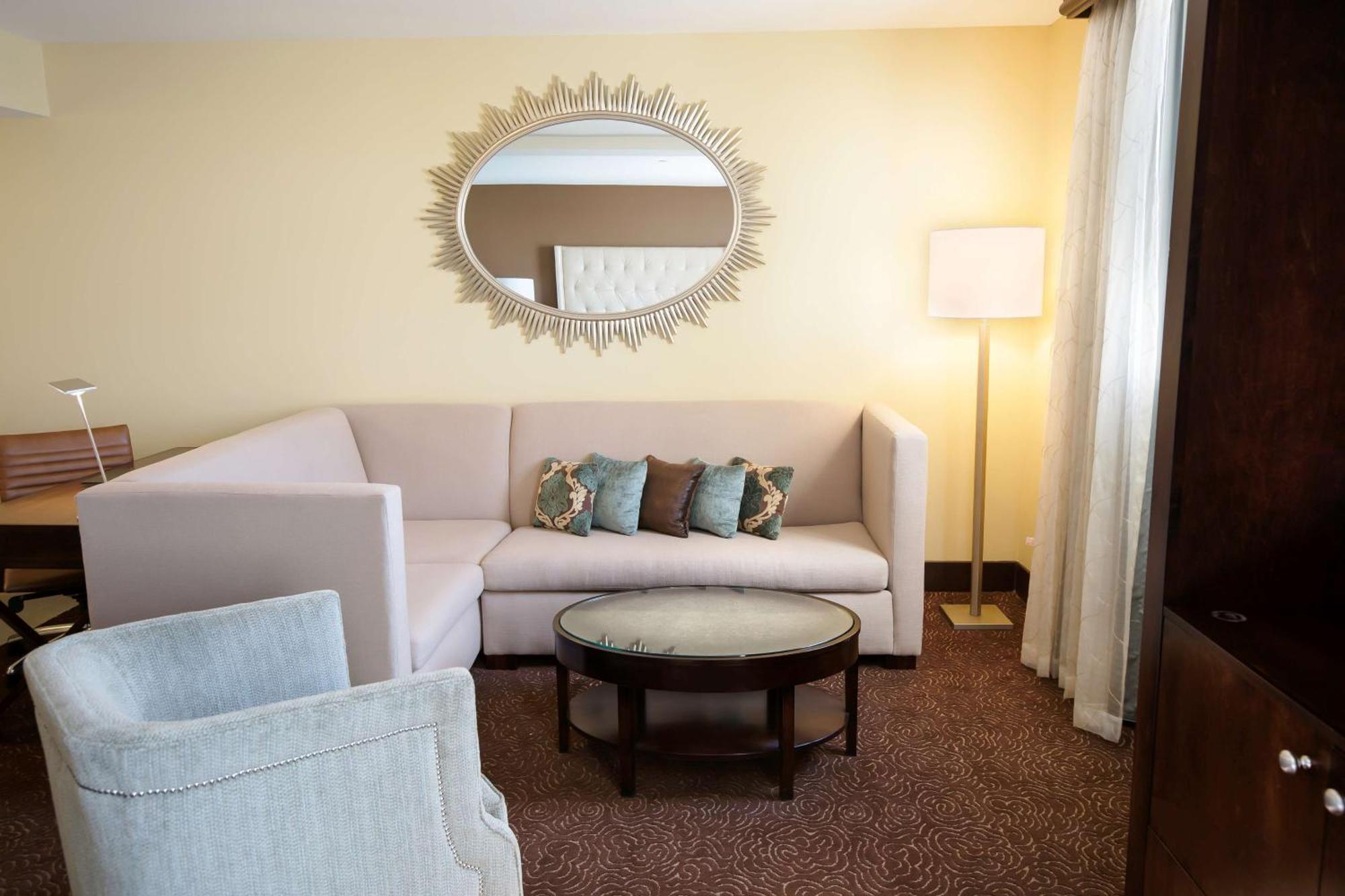 Hilton Baton Rouge Capitol Center Hotell Exteriör bild